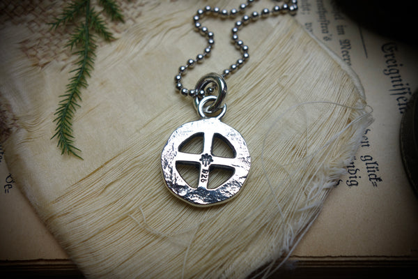 Silver Pendant „MEDICINE WHEEL“