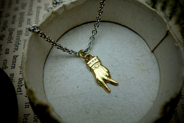 Gold Pendant „WITTY VICTORY“
