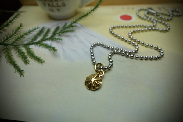 Gold Pendant „GOLDEN CONCHO“