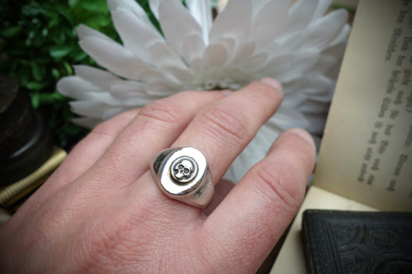 Signet Ring „MEMENTO MORI“, U.S. Size 11 3/4