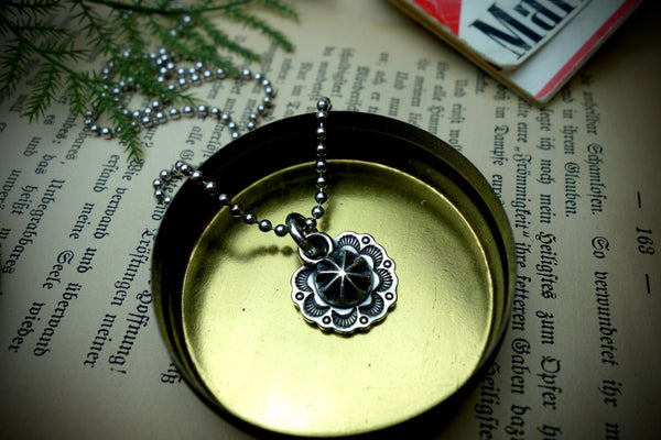 Silver Pendant „CONCHO“