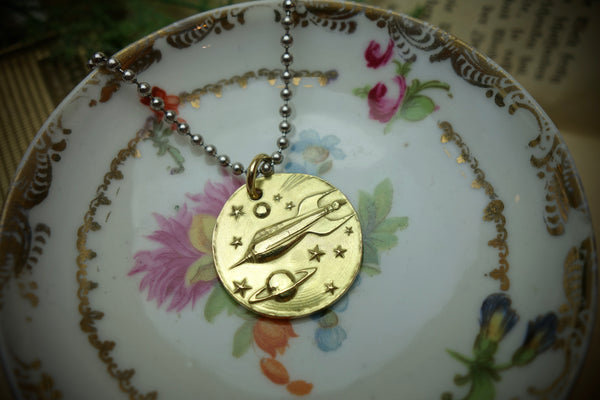 Gold Pendant „DREAM BIG“
