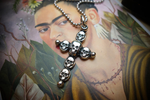 Silver Pendant „SKULL CROSS“