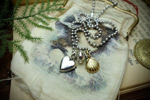 Charm Set „PILGRIM“