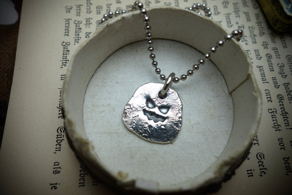 Silver Pendant „AIN‘T NICE“