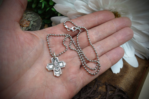 Silver Pendant „SACRED HEART CROSS“