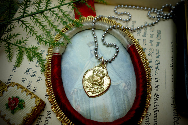 Gold Pendant „ETERNAL LOVE“