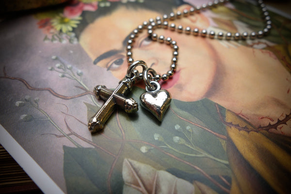 Silver Charm Necklace „FAITH & LOVE“