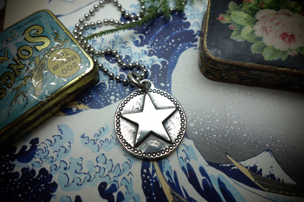 Silver Pendant „STAR MEDAL“