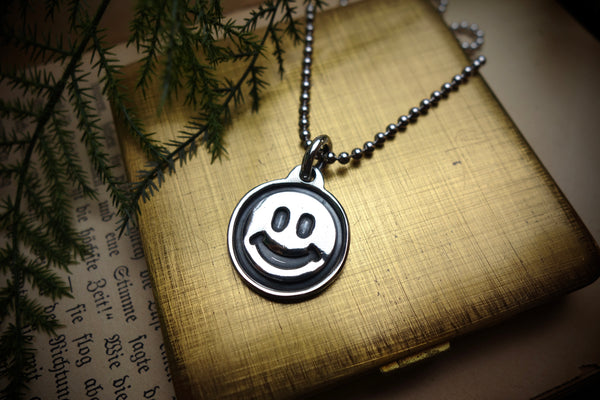 Silver Pendant „KEEP SMILING“