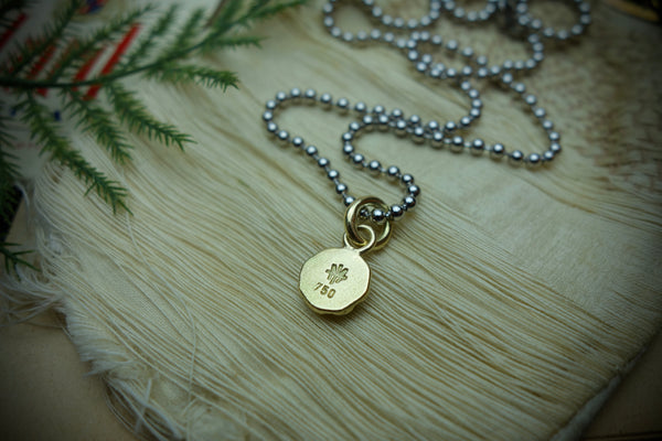 Gold Pendant „GOLDEN CONCHO“