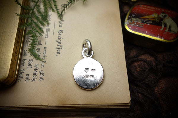 Silver Pendant „WEIRDO“