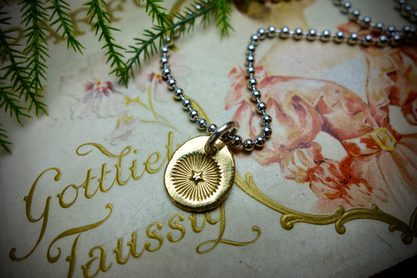 Gold Pendant „LITTLE STAR“