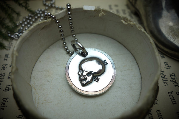 Silver Pendant „DIE BEFORE YOU DIE“