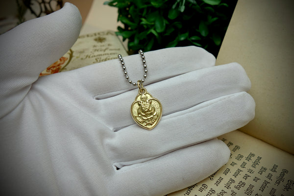 Gold Pendant „ETERNAL LOVE“