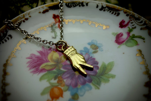 Gold Pendant „WITTY VICTORY“