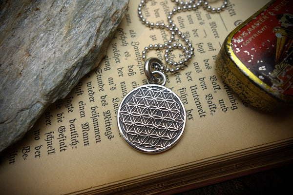 Silver Pendant „FLOWER OF LIFE“