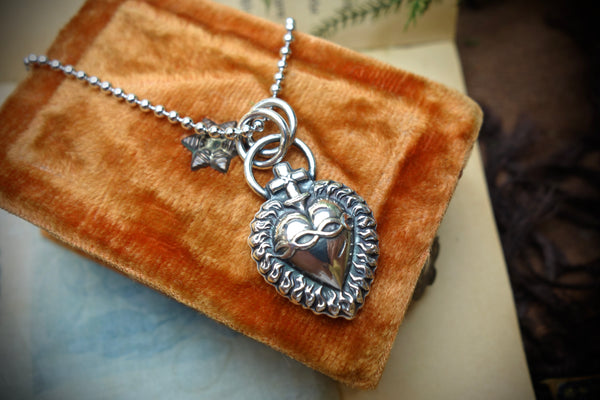 Silver Pendant „SACRED HEART“