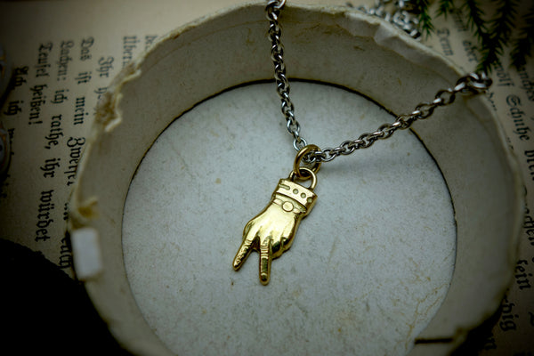 Gold Pendant „WITTY VICTORY“