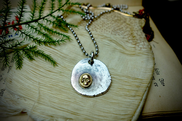 Silver Pendant „GOLDEN SKULL“