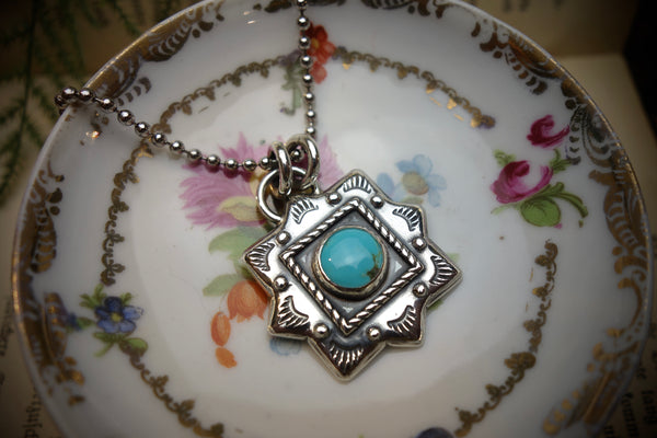 Silver Pendant „KINGMAN STAR CONCHO“