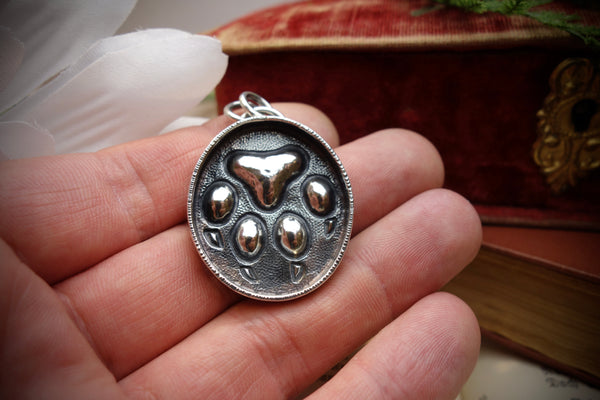 Silver Pendant „WOLF‘S PAW“