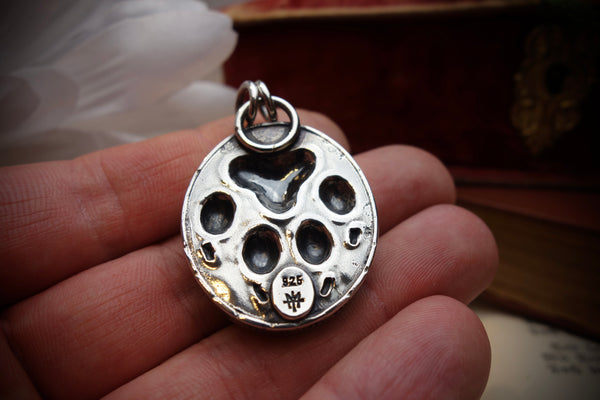 Silver Pendant „WOLF‘S PAW“