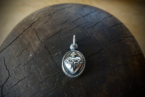 Silver Pendant „SACRED HEART CAB“