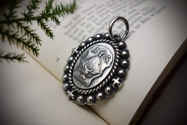 Silver Pendant „OUR LADY OF SAN JUAN DE LOS LAGOS“