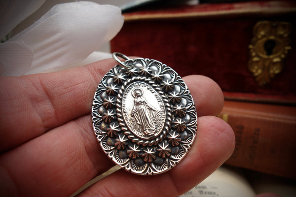 Silver Pendant „MADONNA LOVE“